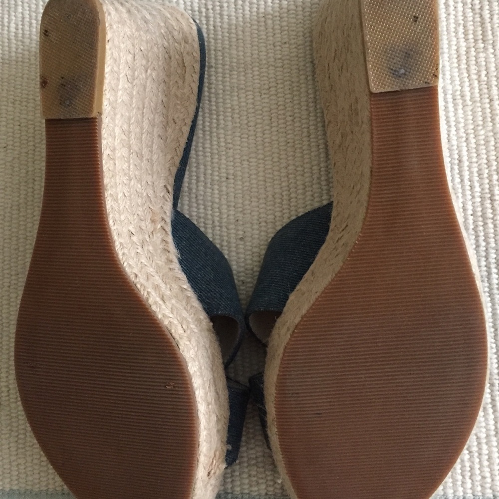Slip on - Picture 3 of 3